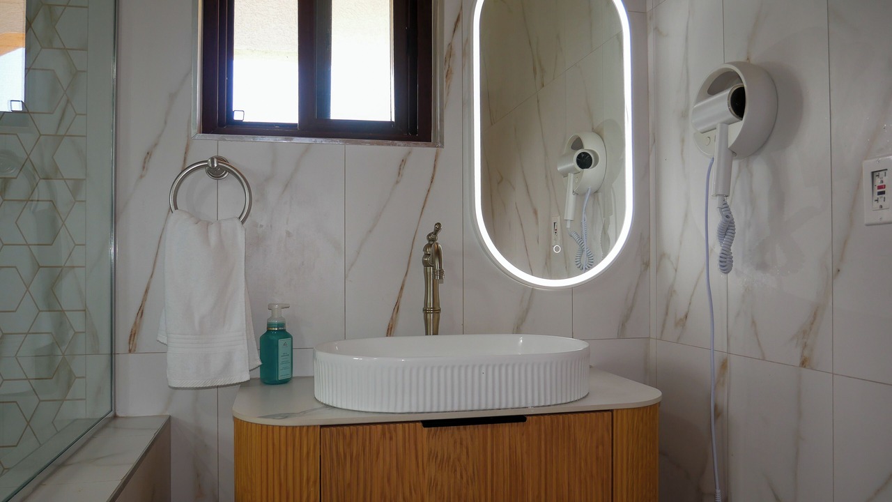 Photo of Bathroom in Drapers