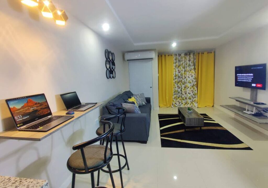 Photo of Livingroom in Portmore