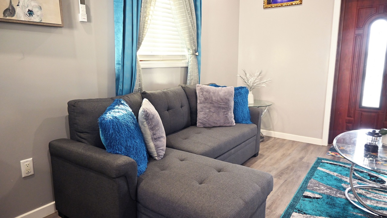 Photo of Livingroom in North Palmetto Point