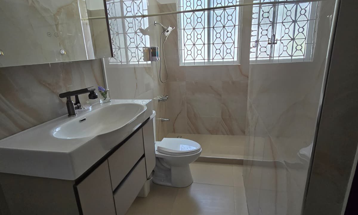 Photo of Bathroom in Mango Walk