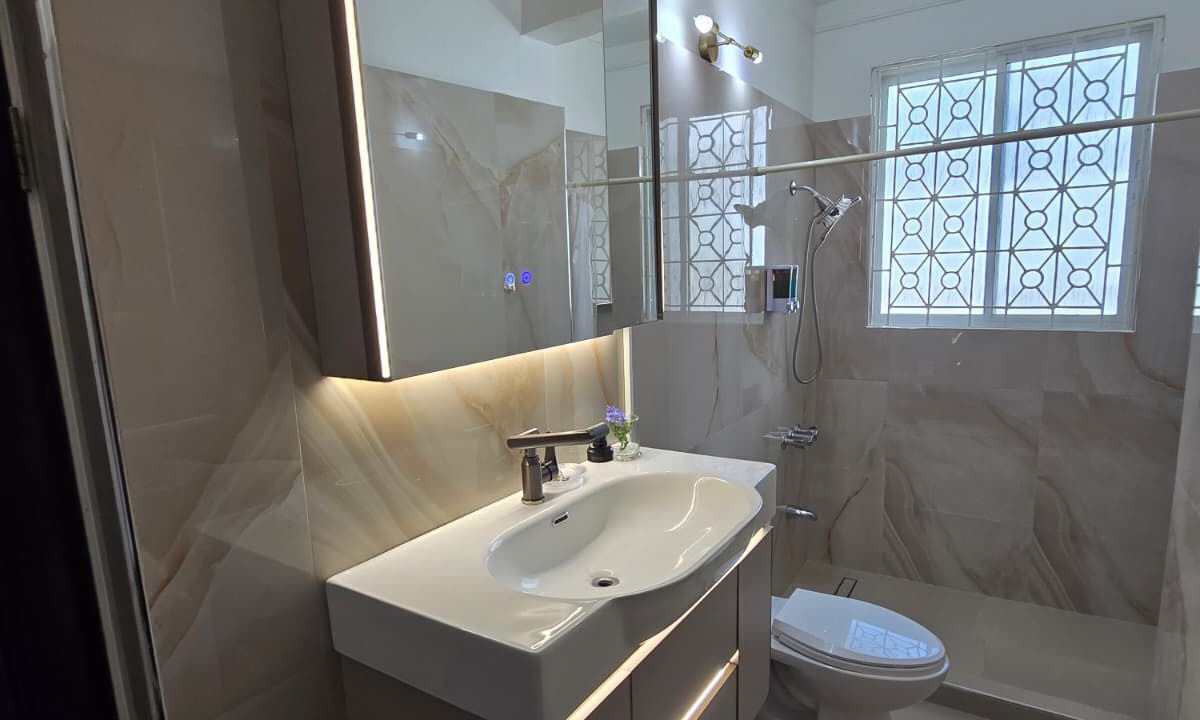 Photo of Bathroom in Mango Walk
