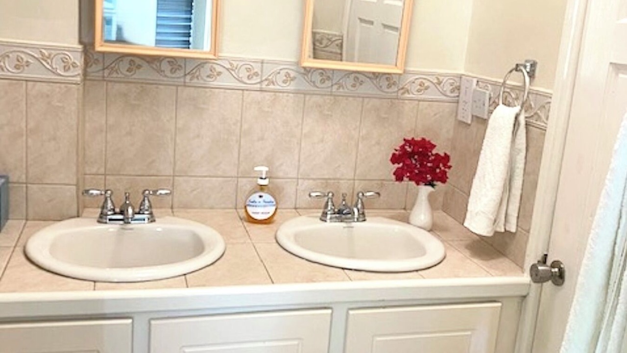 Photo of Bathroom in Savannes