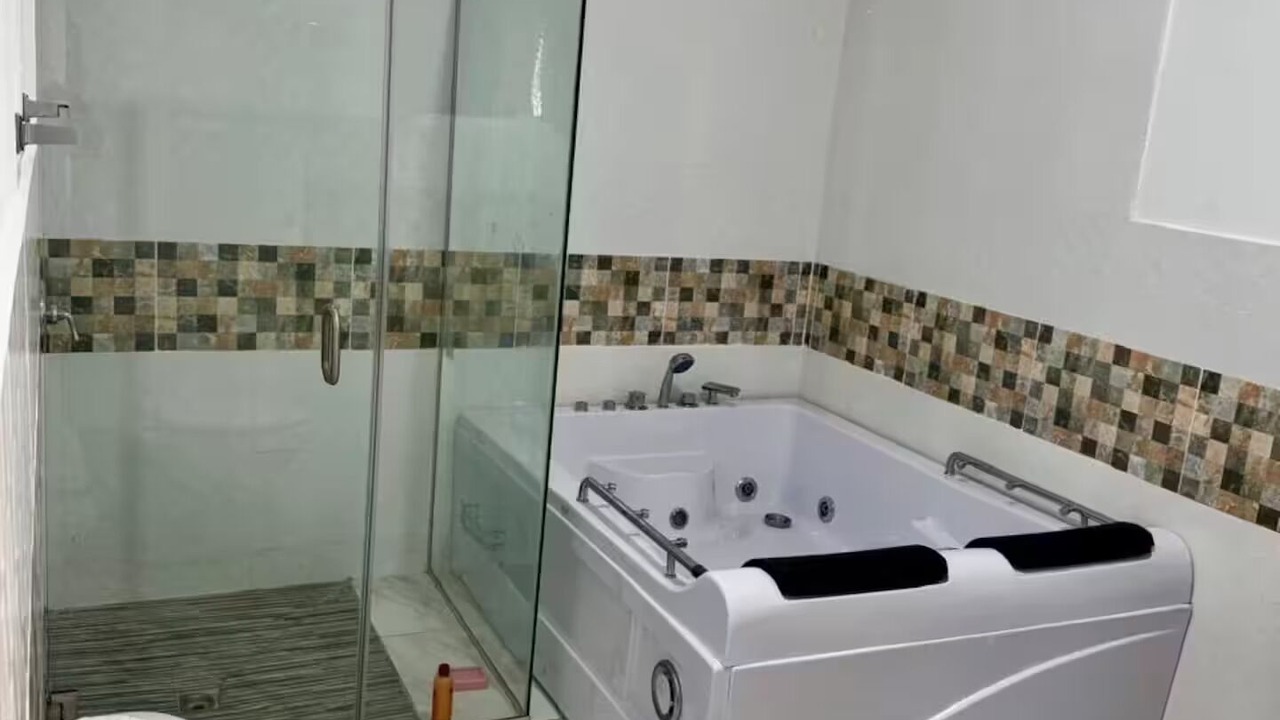 Photo of Bathroom in Stewart Town