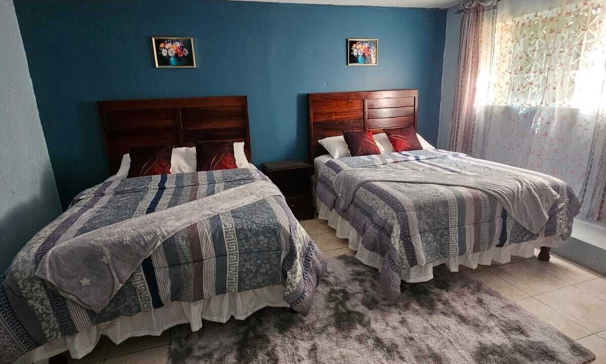 Photo of Bedroom in Spanish Town