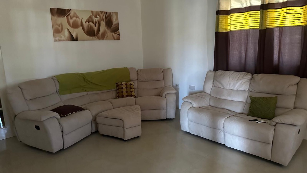 Photo of Livingroom in Runaway Bay