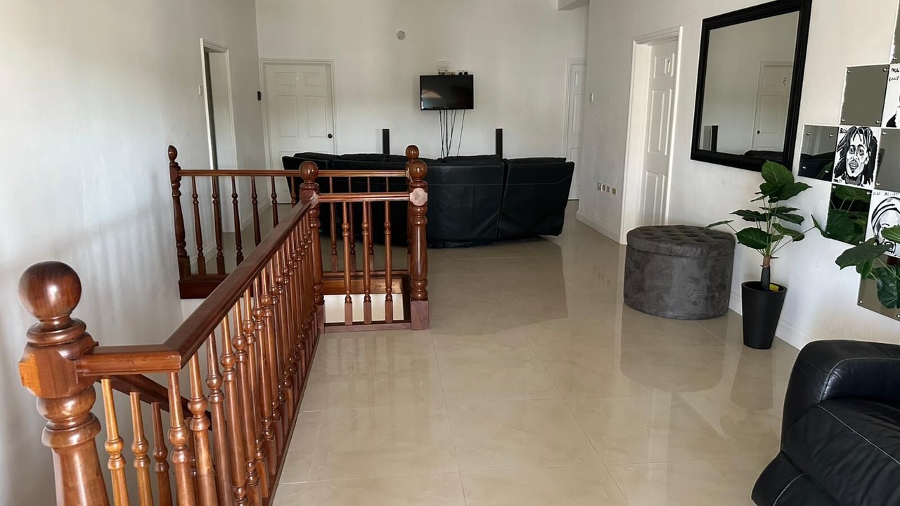 Photo of Livingroom in Runaway Bay