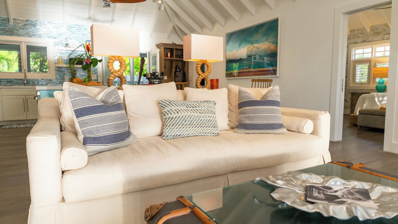Photo of Livingroom in Jolly Harbour