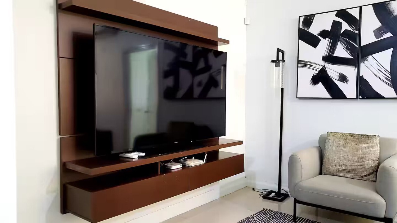 Photo of Livingroom in Eastwood Park