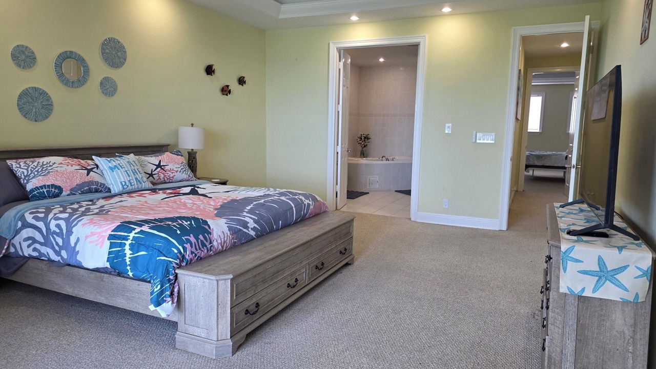 Photo of Bedroom in Bahamas Terrace