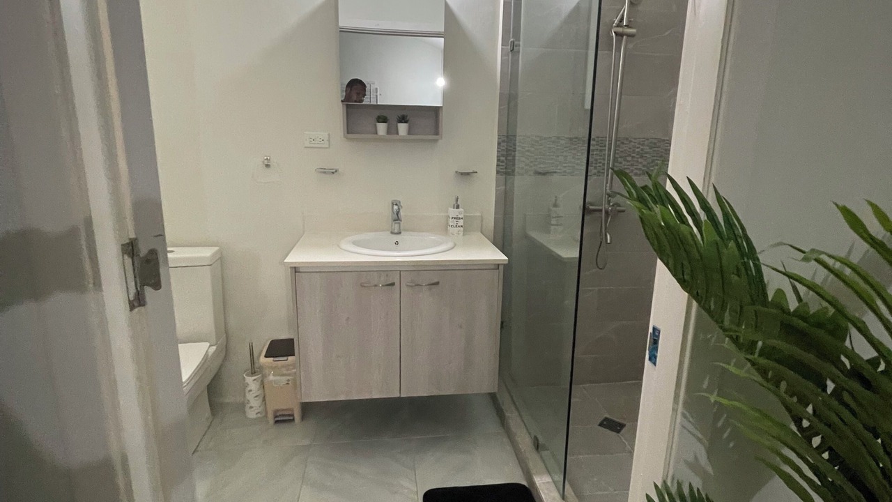 Photo of Bathroom in Discovery Bay