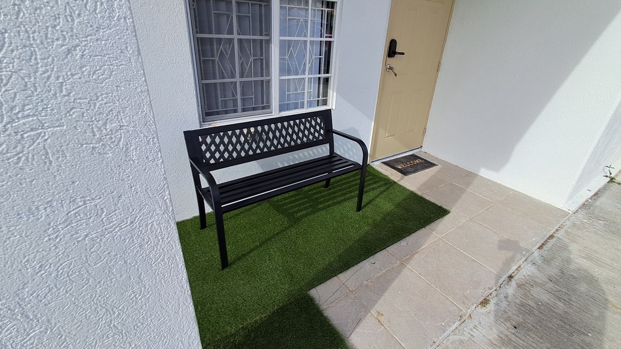 Photo of Patio Balcony in Discovery Bay