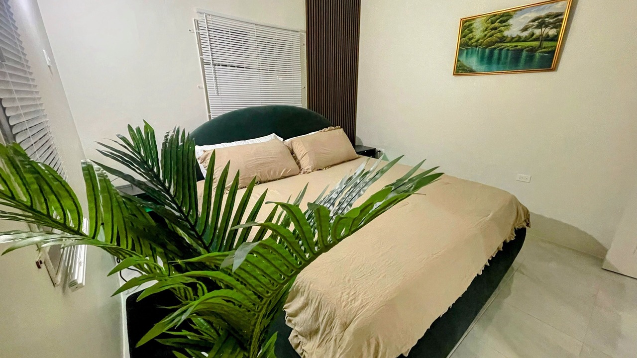 Photo of Bedroom in Discovery Bay