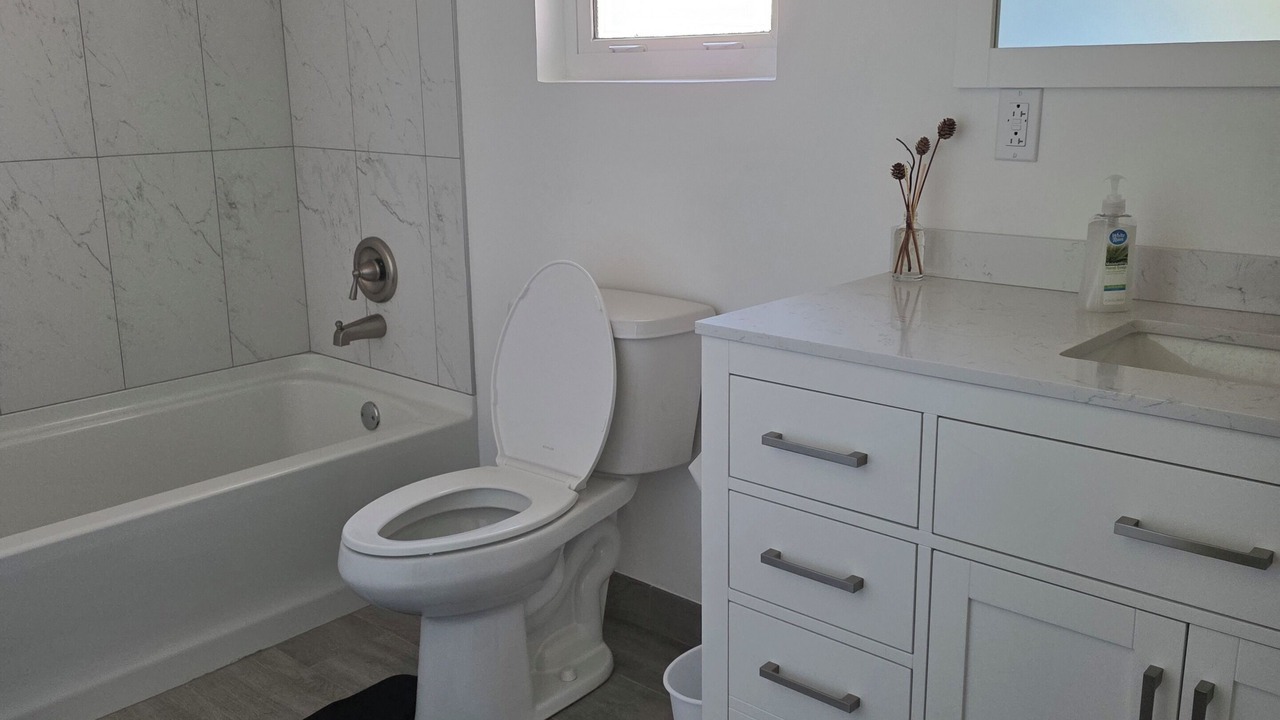 Photo of Bathroom in Spanish Wells