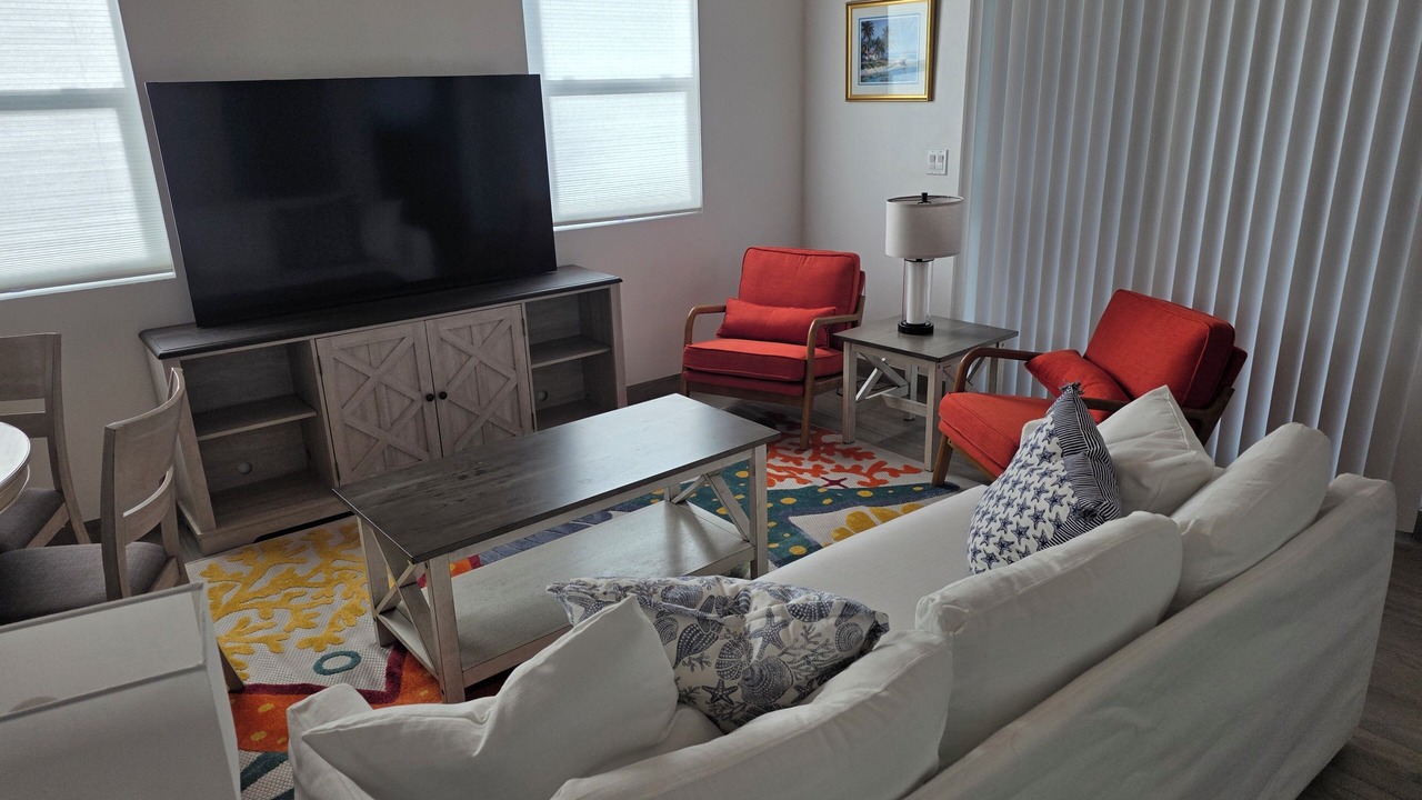 Photo of Livingroom in Spanish Wells