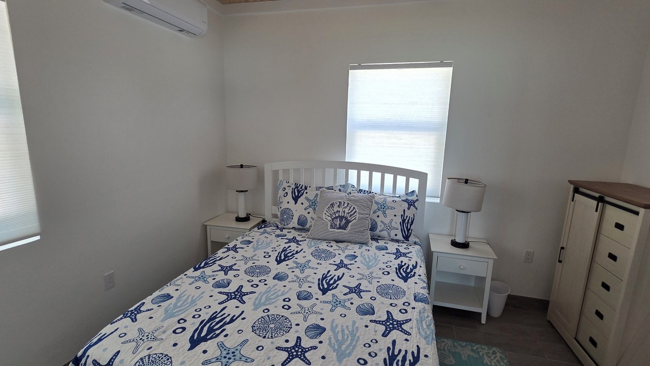 Photo of Bedroom in Spanish Wells