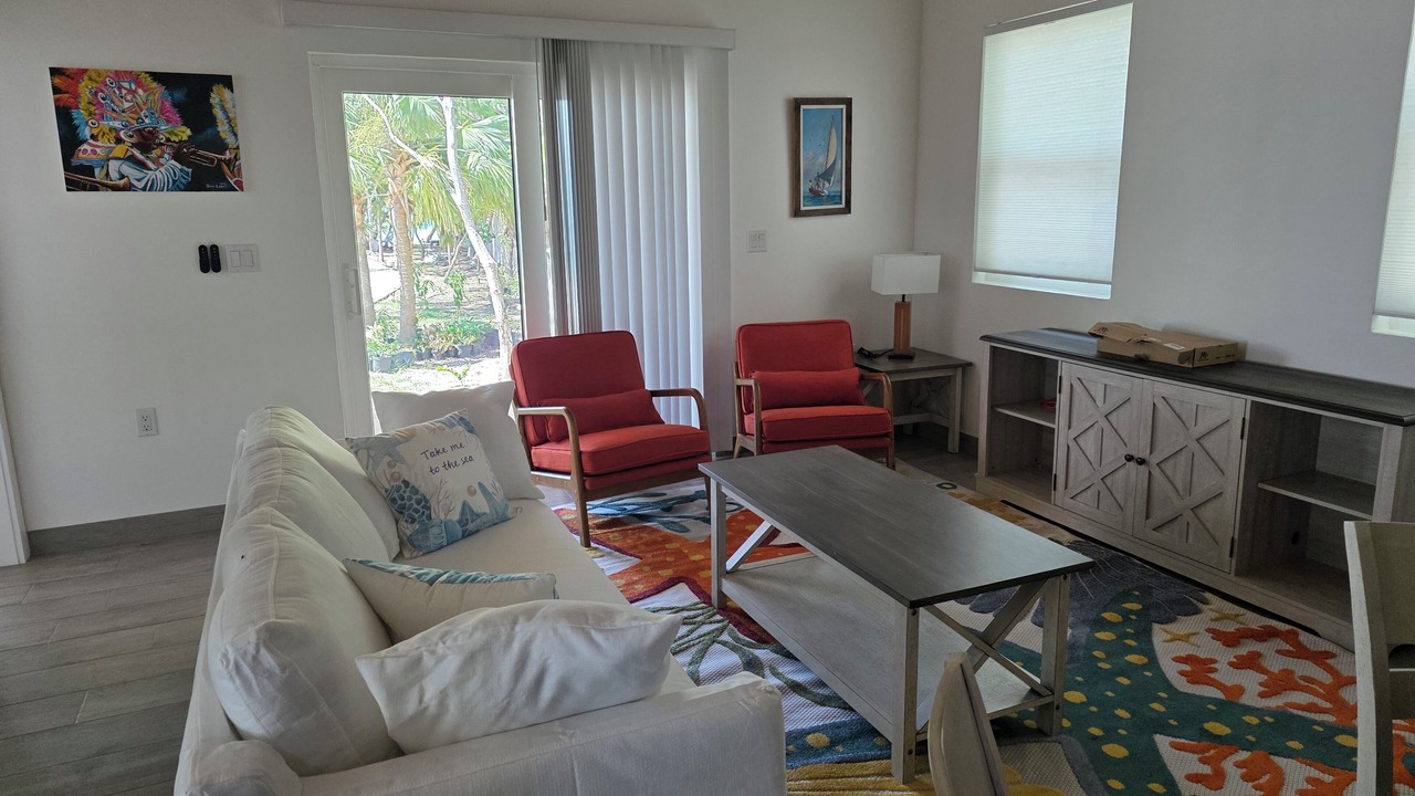 Photo of Livingroom in Spanish Wells