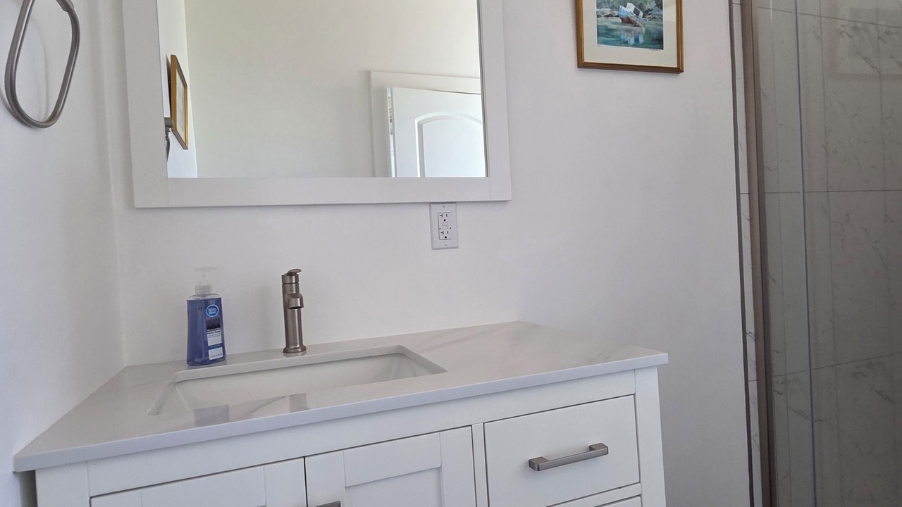 Photo of Bathroom in Spanish Wells