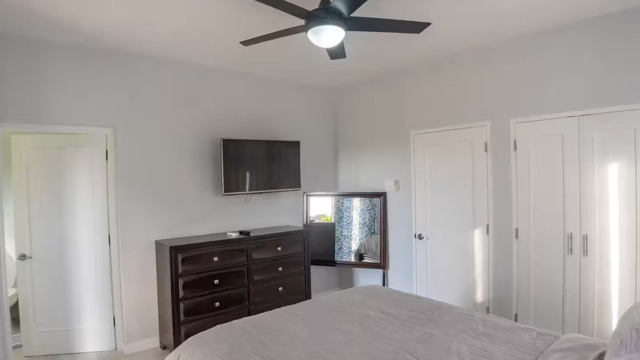 Photo of Bedroom in IronShore Estates