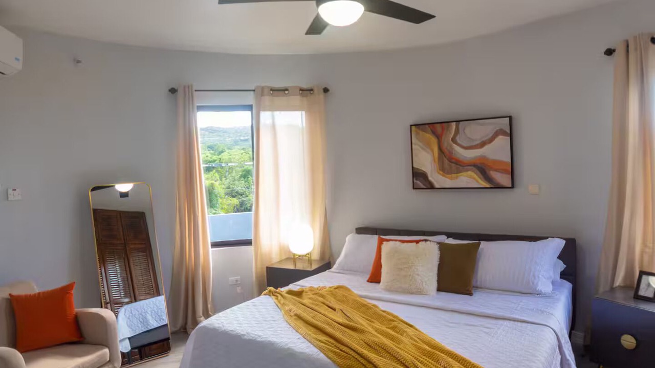 Photo of Bedroom in IronShore Estates