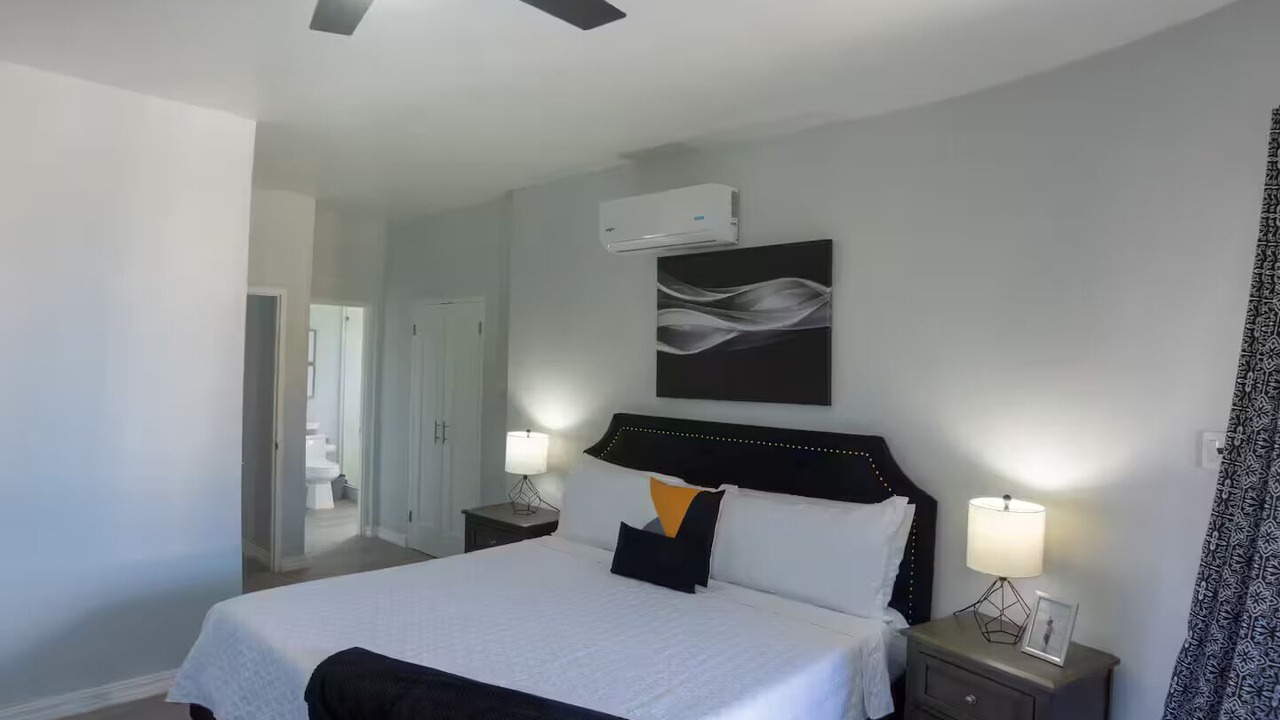 Photo of Bedroom in IronShore Estates
