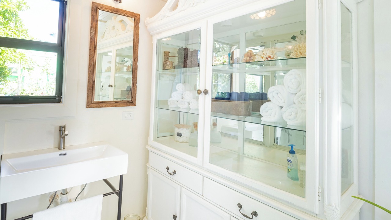 Photo of Bathroom in Spanish Wells