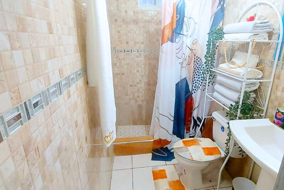 Photo of Bathroom in Eastwood Park