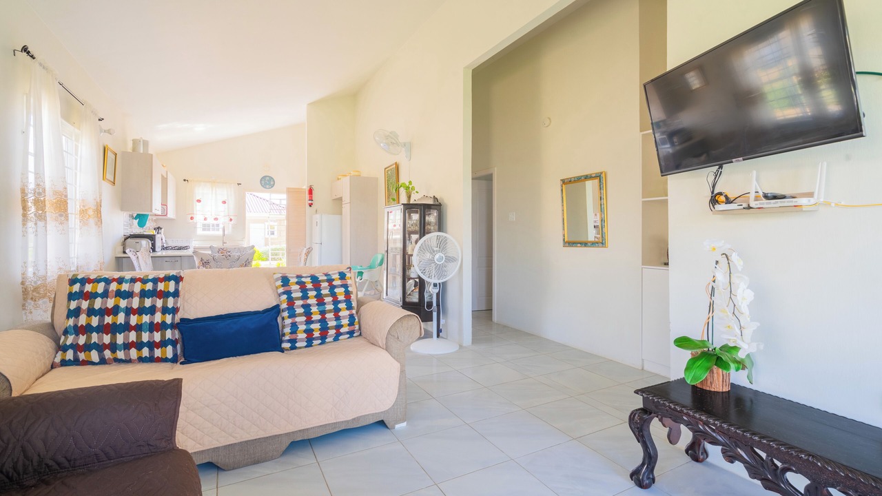 Photo of Livingroom in Portmore