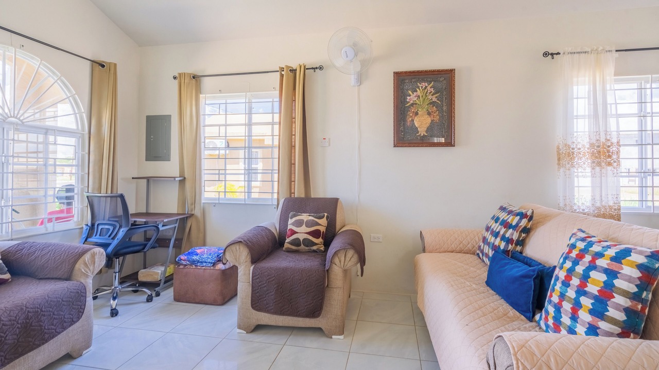 Photo of Livingroom in Portmore