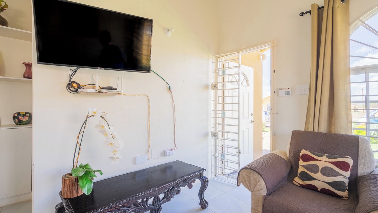 Photo of Livingroom in Portmore