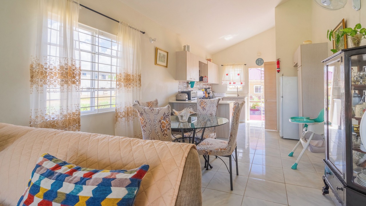 Photo of Livingroom in Portmore