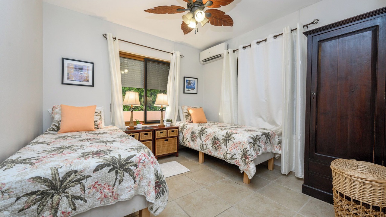 Photo of Bedroom in Opal