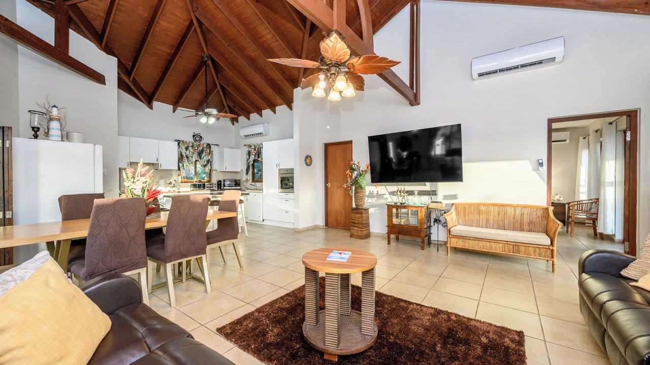Photo of Livingroom in Opal