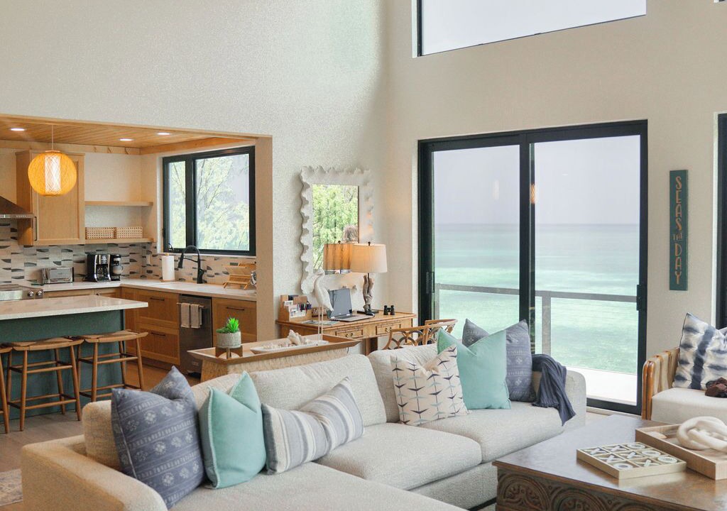 Photo of Livingroom in Spanish Wells