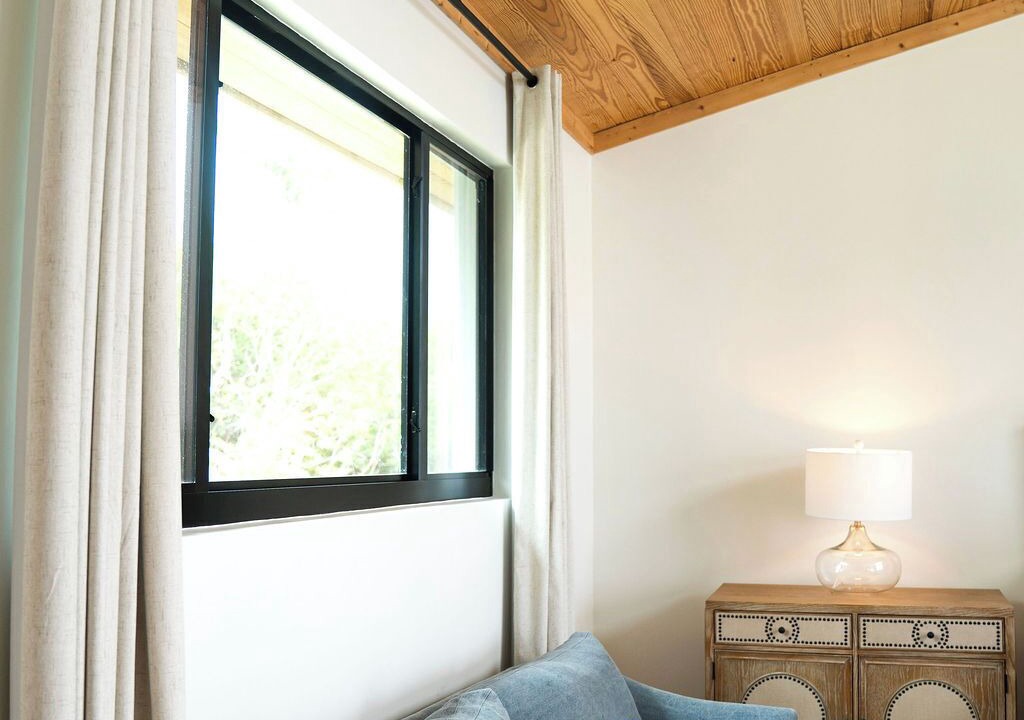 Photo of Livingroom in Spanish Wells