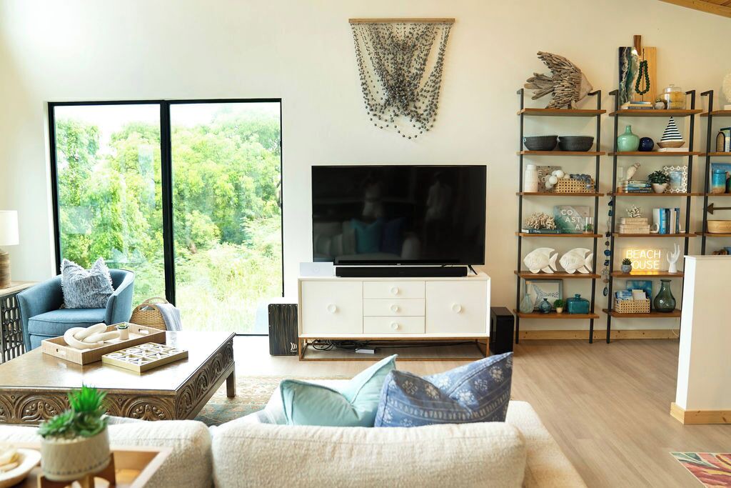 Photo of Livingroom in Spanish Wells