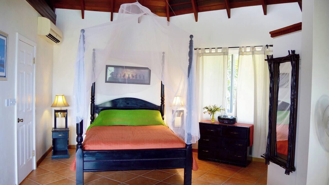 Photo of Bedroom in Marigot Bay