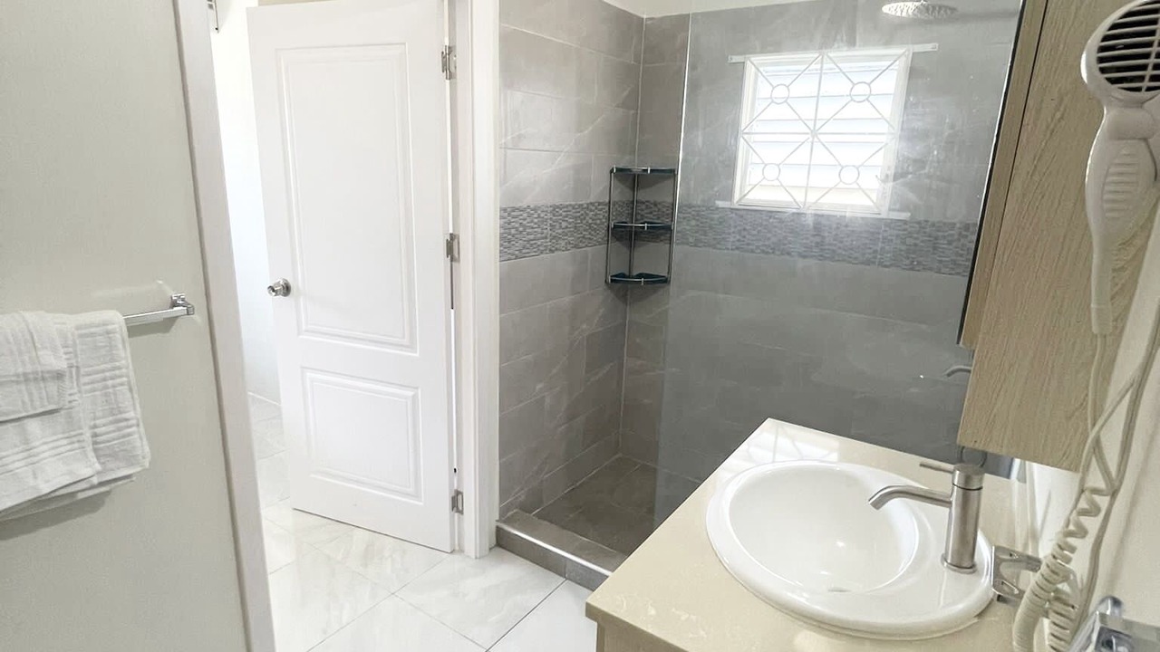 Photo of Bathroom in Discovery Bay