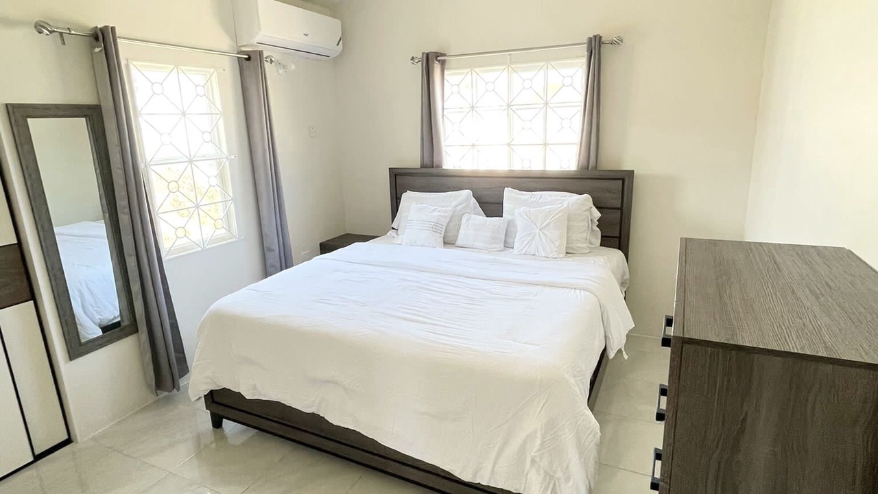 Photo of Bedroom in Discovery Bay