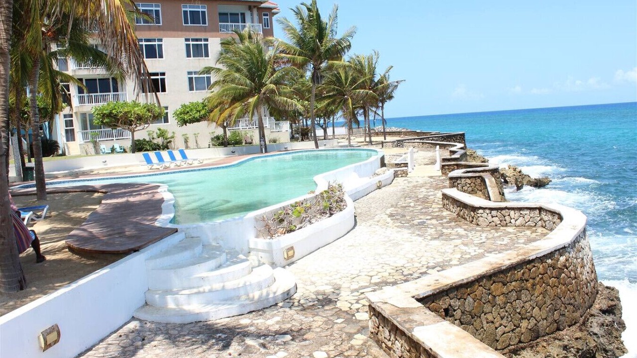 Photo of Outdoor in Tower Isle