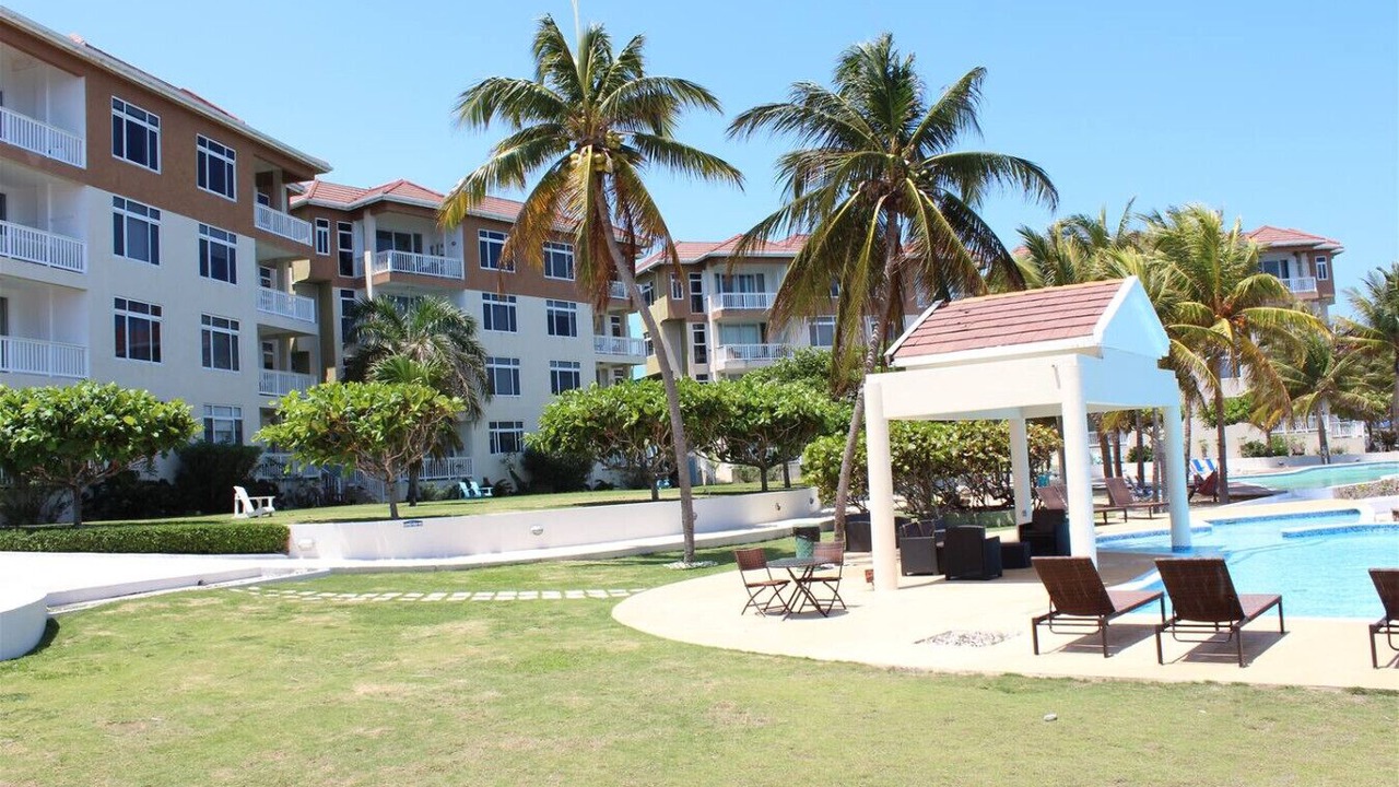 Photo of Outdoor in Tower Isle