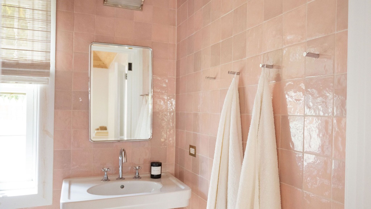 Photo of Bathroom in Dunmore Town