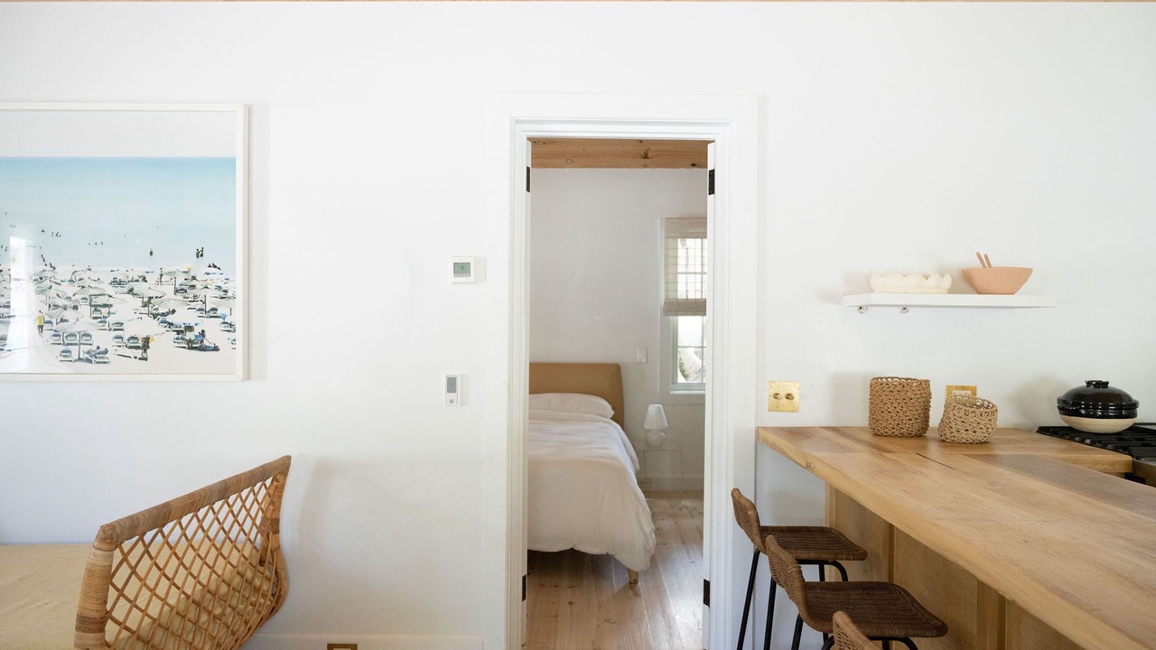 Photo of Bedroom in Dunmore Town