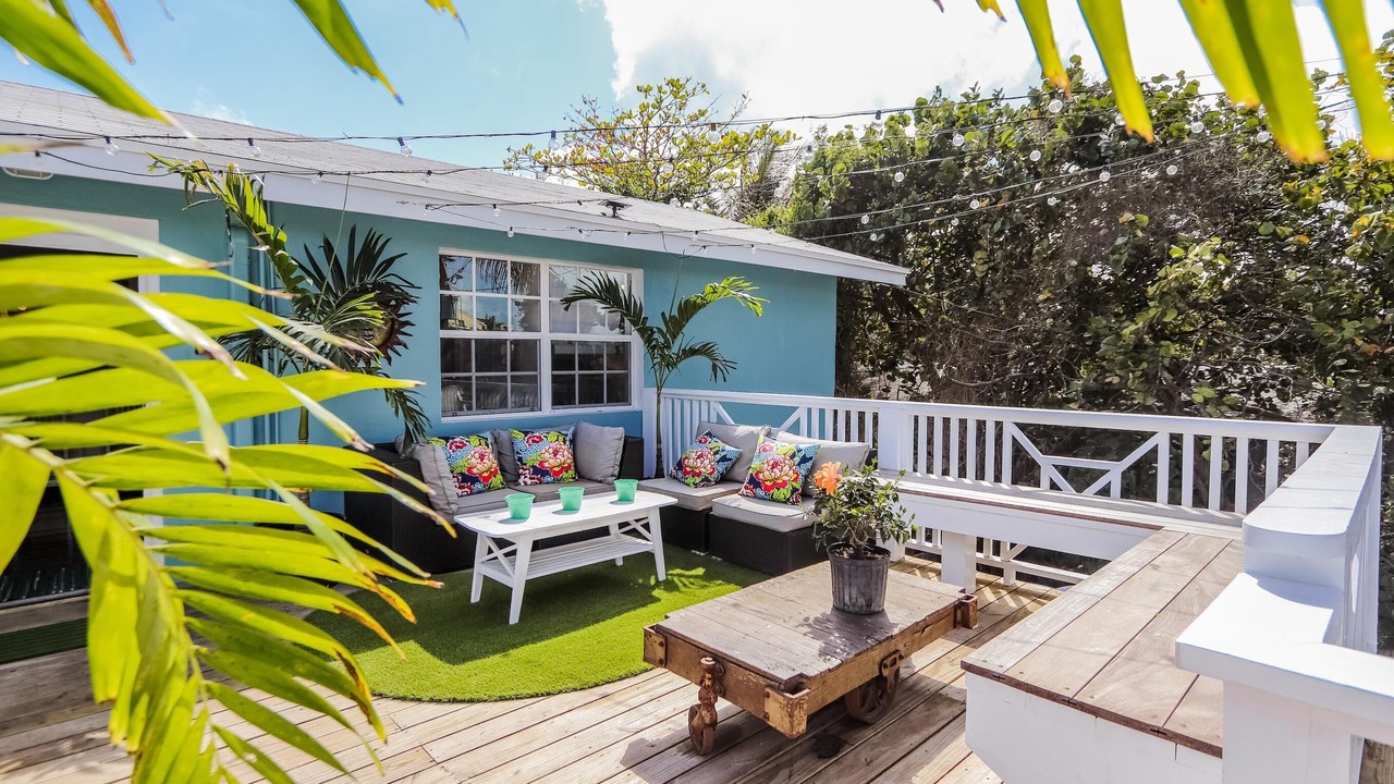 Photo of Patio Balcony in Dunmore Town