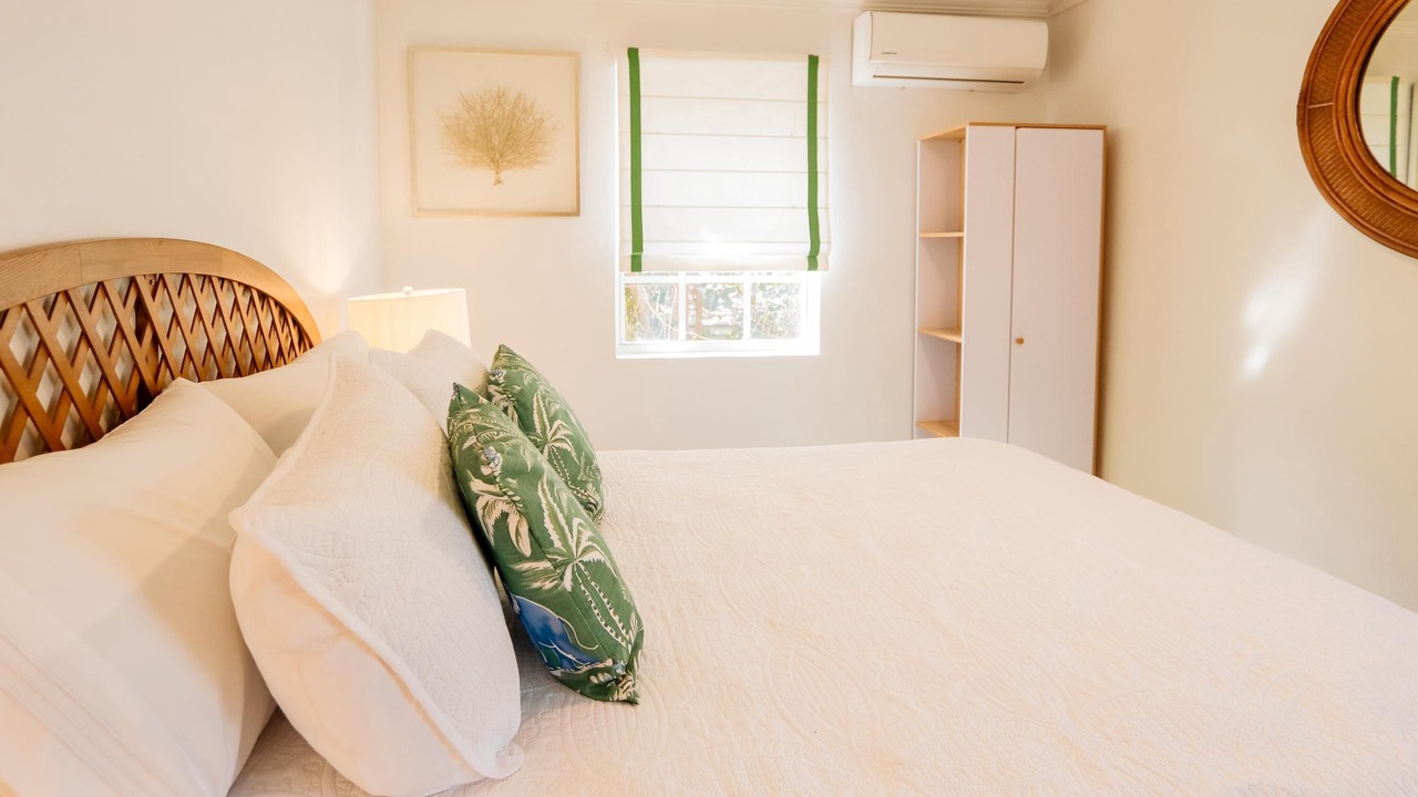 Photo of Bedroom in Dunmore Town