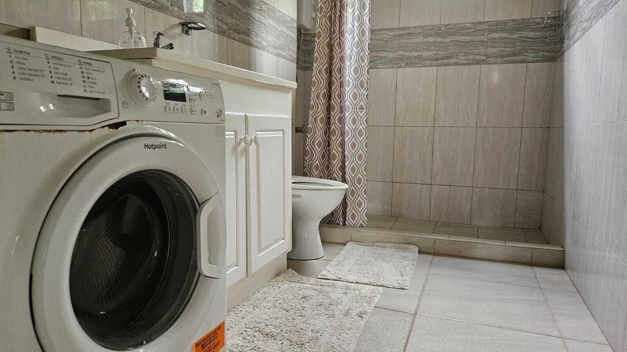Photo of Bathroom in Calivigny