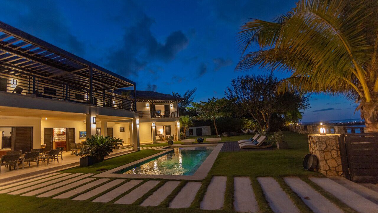 Photo of Outdoor in Mammee Bay