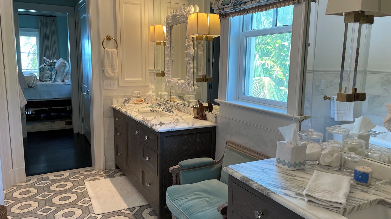 Photo of Bathroom in Dunmore Town