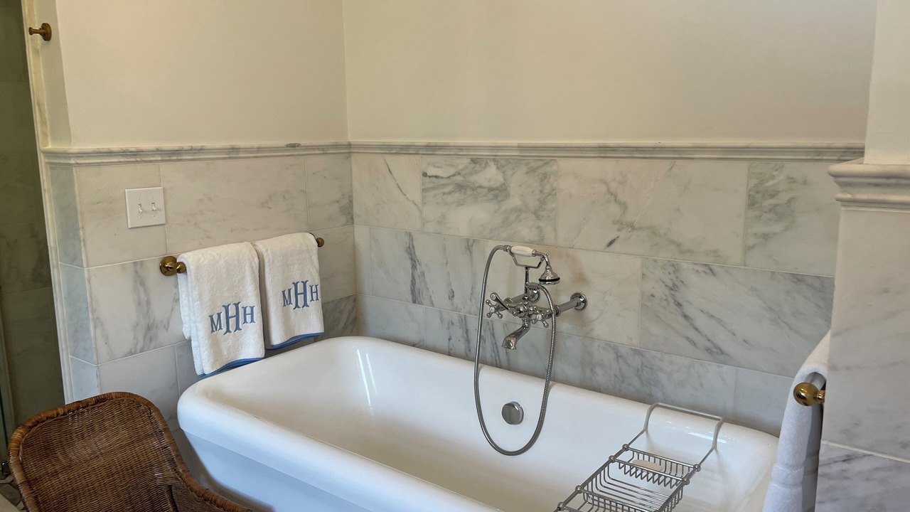 Photo of Bathroom in Dunmore Town