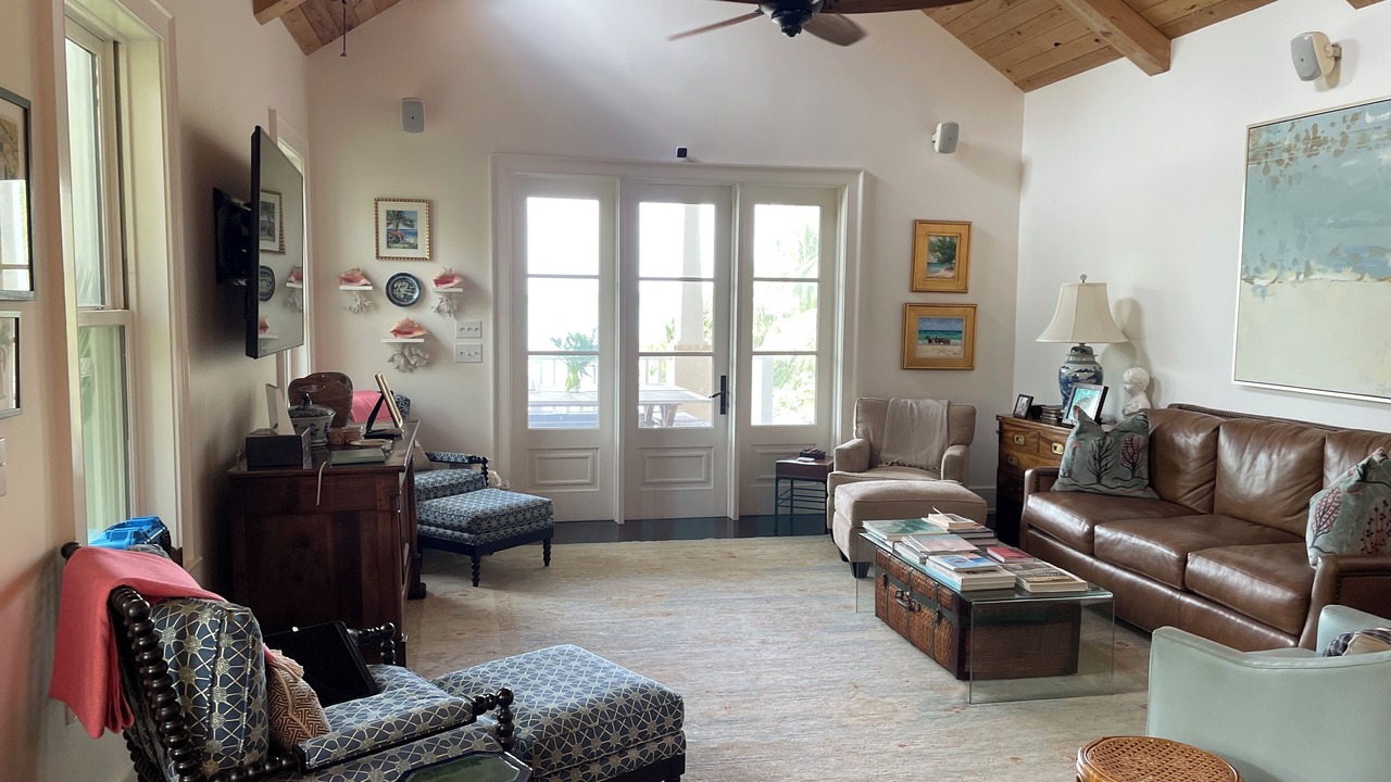 Photo of Livingroom in Dunmore Town