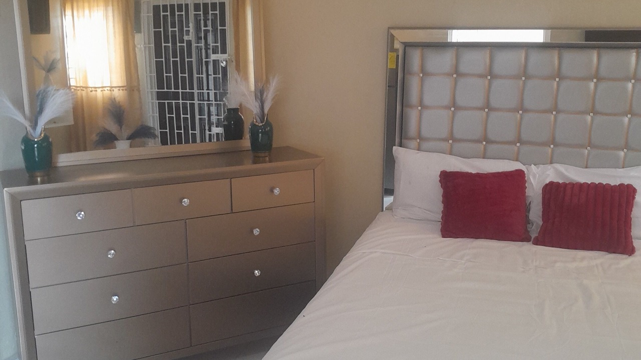 Photo of Bedroom in Portmore